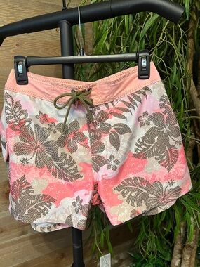 Hawaiian Tropic swim board shorts with pink and tan floral print. L